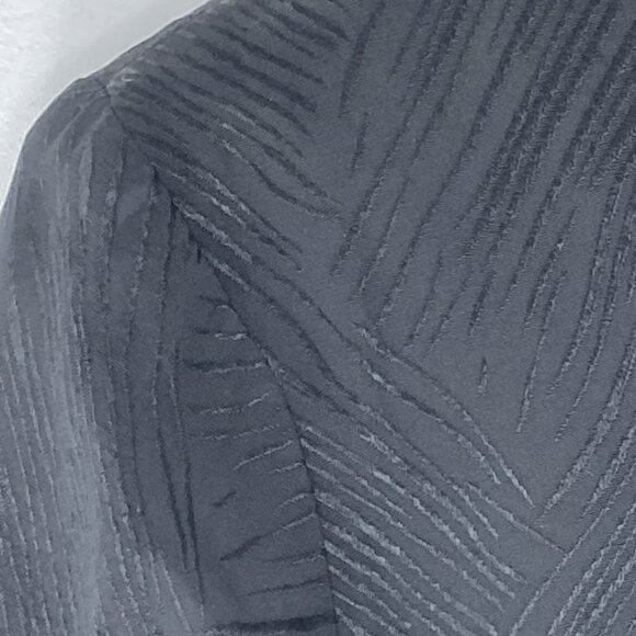 No Tag - HM, 6 button black bomber with black lining, patterned/textured, Size S - Picture 3 of 8